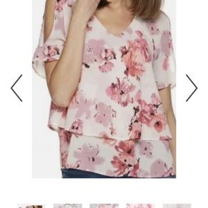Juicy Couture Pink
Watercolor Floral Print V-neck Cold Shoulder
Chiffon Blouse M
